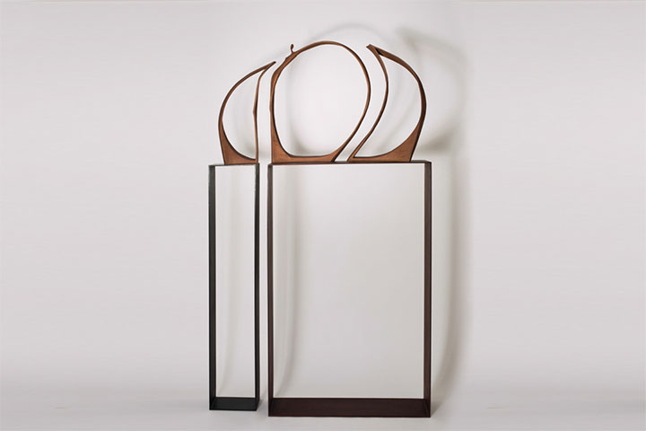 Individuation, sculpture individuation, trouver sa peau, trouver sa place, carte XXI tarot, sculpture baies vitrees, sculpture bronze, sculpture