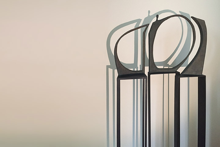 Equilibre, sculpture equlibre, Sculpture Bronze, sculpture acier, sculpture laiton, centre de gravite, trouver centre de gravite, juste place