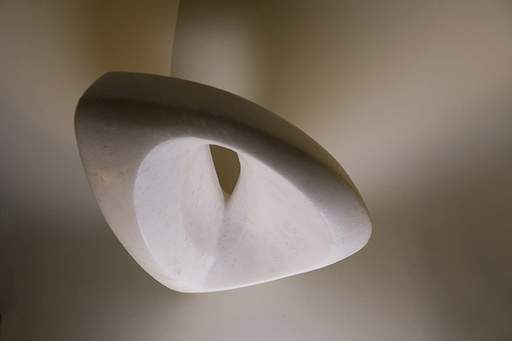 Sculpture albatre, sculpture albâtre, marbre, sculpture contemplation, contemplation, sculpture apaisement, apaisement, sculpture silence