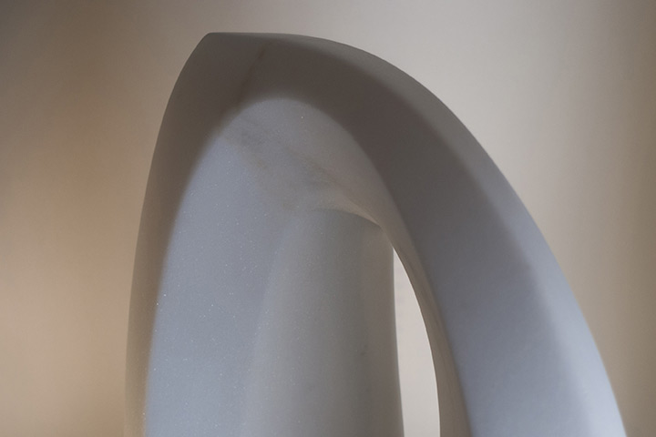 Sculpture albatre, sculpture albâtre, marbre, sculpture contemplation, contemplation, sculpture apaisement, apaisement, sculpture silence