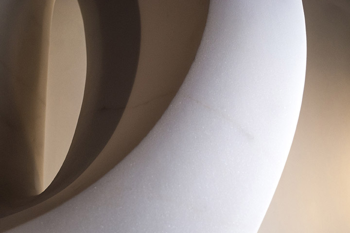 Sculpture albatre, sculpture albâtre, marbre, sculpture contemplation, contemplation, sculpture apaisement, apaisement, sculpture silence