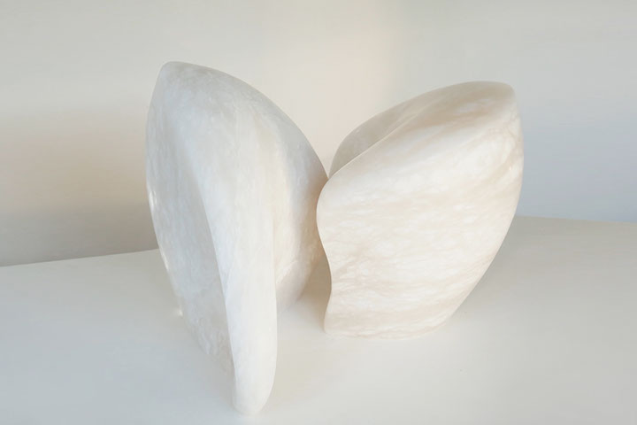 Individuation, sculpture individuation, trouver sa peau, trouver sa place, carte XXI tarot, sculpture baies vitrees, sculpture bronze, sculpture